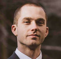 Thomas Whitfield, analyste spécialisé en trading et marchés crypto, portrait
